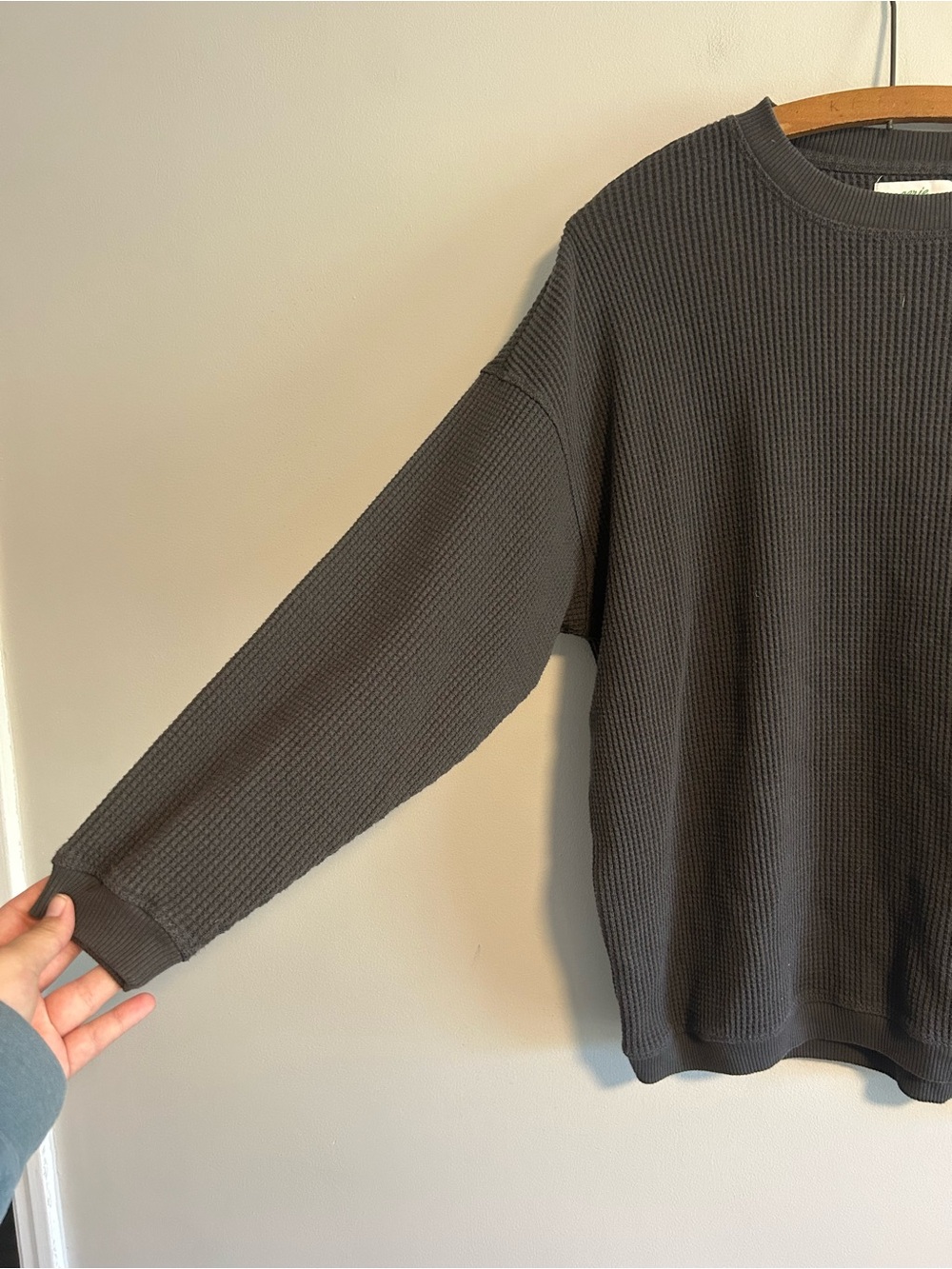 aerie Women's small grey Waffle Knit Crewneck lightweight Sweatshirt top - Picture 2 of 3